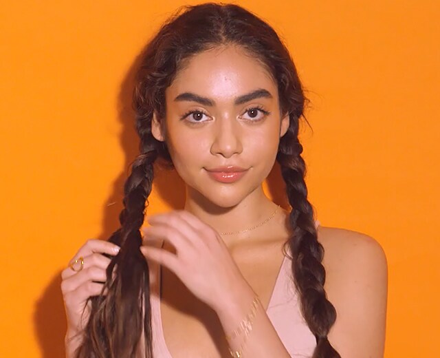 Hairdresser's Invisible Oil Heat/UV Protective Primer Bumble and bumble.